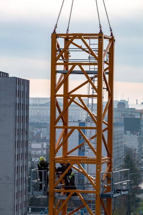 KTW II - najwyższy budynek na Śląsku - pnie się w górę, TDJ Estate